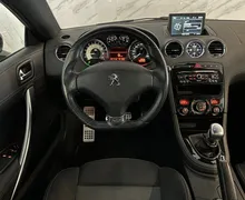 Notranja slika - Peugeot RCZ - 1.6 THP 200 Facelift - Servisiran - 55.000km - 8 - Predogledna slika