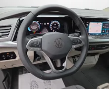 Notranja slika - Volkswagen Multivan - T7 L2 2.0 TDI AUT. SLO 1.LASTNIK IQ LED ACC 7SED. - 12 - Predogledna slika