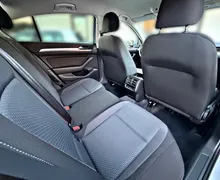 Notranja slika - Volkswagen Passat - 1.6 TDI•LIMO•NAVI•PDC•ODLIČEN... - 23 - Predogledna slika