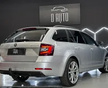 Notranja slika - Škoda Octavia - 2.0 TDI DSG 110 kW-LED-NAVI-KLJUKA-AMBIENT-ACC... - 8 - Predogledna slika