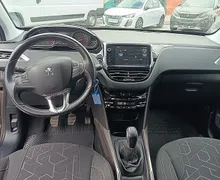 Zunanja slika - Peugeot 2008 - 1.2 PureTech 110 Style-1.LASTNIK-ZAMENJAN JERMEN - 7 - Predogledna slika