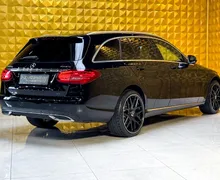 Notranja slika - Mercedes-Benz C-Razred - C220d AUT-LCI-4MATIC-KAMERA-KLJUKA-GRETJE-NAVI - 11 - Predogledna slika