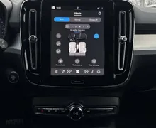Notranja slika - Volvo XC40 - B3 P Core AT DCT 3 leta garancije + 3 servisi... - 16 - Predogledna slika