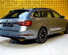 Notranja slika - Škoda Superb - 2.0 TDI 4X4 AUT.-PANO-GRETJE-NAVI-RADAR TEMP - 11 - Predogledna slika