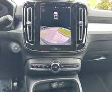 Notranja slika - Volvo XC40 - B3 P Plus Dark Avt. - 17 - Predogledna slika