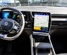 Zunanja slika - Renault Espace - iconic E-Tech hybrid 200 7s - 9 - Predogledna slika