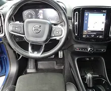 Zunanja slika - Volvo XC40 - D3 A AWD R-Design ODLIČNO OHRANJEN - 9 - Predogledna slika