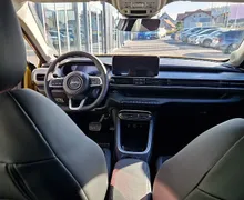 Zunanja slika - Jeep Avenger - 1.2 E-DCT6 MHEV 110 ALTITUDE + ZIMSKI BON - 11 - Predogledna slika