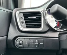 Notranja slika - KIA Ceed SW - 1.5 T-GDI LX Champion+ ISG DCT - 11 - Predogledna slika