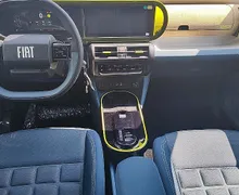 Zunanja slika - Fiat Grande Panda - 1.2 T-Gen3 110 e-Hybrid AT6 La Prima - 6 - Predogledna slika