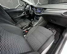 Notranja slika - Opel Astra - Sports Tourer 1.6 CDTI VELIKA NAVI+KAMERA+GR.SED.. - 9 - Predogledna slika