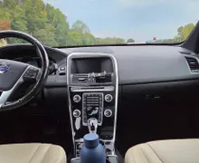 Notranja slika - Volvo XC60 - FWD D3 Luxury Geartronic - 8 - Predogledna slika