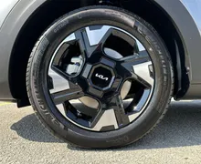 Notranja slika - KIA Stonic - 1.0 T-GDi LX Life M T - 9 - Predogledna slika