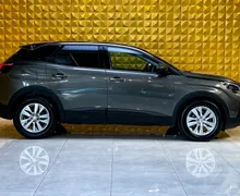 Notranja slika - Peugeot 3008 - 1.2i AUT-VIRTUAL-F1-NAVI-MULTIFUNKCIJA-RADAR - 12 - Predogledna slika