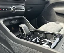 Zunanja slika - Volvo XC40 - B3P Plus Dark Avt - 19 - Predogledna slika
