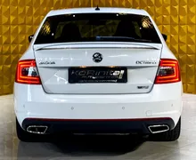 Notranja slika - Škoda Octavia - RS 2.0 TDI AUT.-KAMERA-F1-NAVI-CANTON - 10 - Predogledna slika