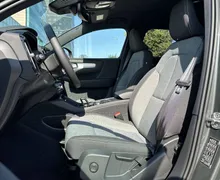 Notranja slika - Volvo XC40 - B3P Core Avt. - 10 - Predogledna slika