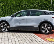 Zunanja slika - Renault Megane E-tech - Equilibre EV40 96kW 7AC JAMSTVO DO 08 2028 - 3 - Predogledna slika