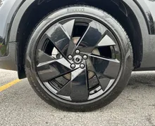 Notranja slika - Volvo XC40 - B3 P Plus Black Edition Avt. - 9 - Predogledna slika