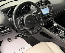 Notranja slika - Jaguar F-Pace - 2.0 D•4X4•R•FUL LED•NAVI•AMBIENT•PDC•LANE ASSIST• - 8 - Predogledna slika