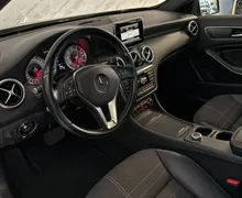 Notranja slika - Mercedes-Benz A-Razred - 180  Kamera - Memory - Navi - Gretje - PDC - 7 - Predogledna slika