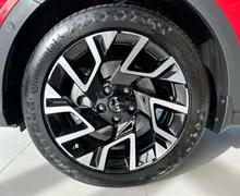 Notranja slika - KIA XCeed - 1.6 T-GDi EX Stream ISG 7DCT - 9 - Predogledna slika