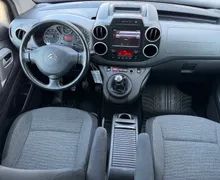 Notranja slika - Citroën Berlingo - PureTech 110 S S Shine-SLO poreklo-1.lastnik-Kljuk - 10 - Predogledna slika