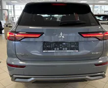 Zunanja slika - Mitsubishi Outlander - 2.4 PHEV Intense Auto - 7.000 EUR AKCIJA - - 5 - Predogledna slika