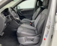 Notranja slika - Volkswagen Tiguan - 2.0 TDI SCR 4M. BMT DSG R-Line ... - 7 - Predogledna slika
