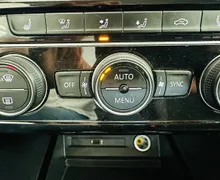 Zunanja slika - Volkswagen Golf - Sportsvan 2.0 TDI Highline DSG.LUKSENBURG.KAMERA.LED.110 KW - 7 - Predogledna slika