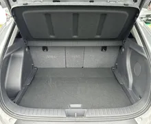 Notranja slika - Hyundai Kona - 1.6 GDI Hybrid Impression DCT - 12 - Predogledna slika