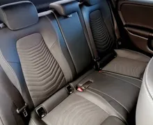 Notranja slika - Mercedes-Benz B-Razred - B 180 AVANTGARDE LED KAMERA ALU NAVI 1.LASTNIK-TOP - 9 - Predogledna slika