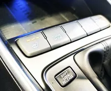 Zunanja slika - Hyundai Bayon - T-GDI PREMIUM AVT-ČRNA STREHA-AKT.TEMP-WINT-VIDEO - 12 - Predogledna slika