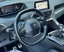 Notranja slika - Peugeot 5008 - ALLURE+SLO+FULL LED+ALU+KEYLESS GO+HI-FI - 11 - Predogledna slika