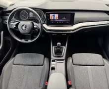 Notranja slika - Škoda Octavia - 2.0 TDI Ambition-LED-Masaža v. sedežPDC-AppConnect - 10 - Predogledna slika