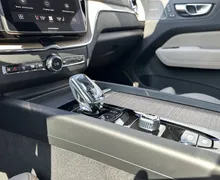 Notranja slika - Volvo XC60 - B5 P AWD Plus Dark Avt - 19 - Predogledna slika