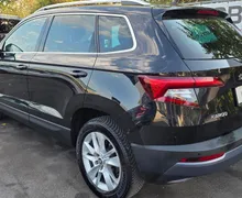 Zunanja slika - Škoda Karoq - 1.0 TSI STYLE LED-VIRTUAL-KAMERA-GRETJE SEDEŽEV - 6 - Predogledna slika