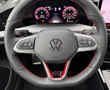Notranja slika - Volkswagen Golf - 2.0 TSI BMT GTI DSG-SLO-19 COL-ACC-Mrtvi kot-Kam.. - 8 - Predogledna slika