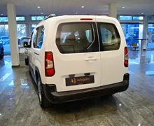 Zunanja slika - Peugeot Rifter - 1.5 BlueHDI 131KM NAVI-PDC-APP CONNECT-VELIKI SERV - 3 - Predogledna slika