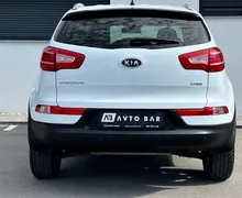 Notranja slika - KIA Sportage - 1.7 CRDi+SLO+ALU+PDC+USB - 7 - Predogledna slika