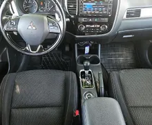 Zunanja slika - Mitsubishi Outlander - 4WD 2.2 DI-D 150ks °AUT.+F-1° °XENON° - 9 - Predogledna slika