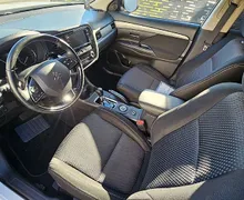 Zunanja slika - Mitsubishi Outlander - 2.2 DI-D 4WD INTENSE+AVT-.KLJUKA- LED-NAVI-PERLA B - 2 - Predogledna slika