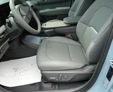 Zunanja slika - KIA EV3 - 58.3 kWh baterija. 150 kW  204 KM  Sky NA ZALOGI - 6 - Predogledna slika