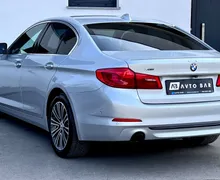 Notranja slika - BMW serija 5: - 520d xDrive+F1+SPORT+LED+VIRTUAL+NAVI+ALU... - 7 - Predogledna slika