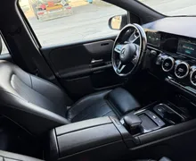 Notranja slika - Mercedes-Benz B-Razred - 180 d SPORT AVT.-F1 KAMERA-USNJE-ALU 19 - 12 - Predogledna slika