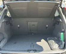 Notranja slika - Volvo XC40 - B3 P Plus Dark Avt. - 12 - Predogledna slika