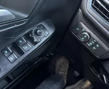 Notranja slika - Ford Kuga - 1.5 EcoBoost ST-Line.NEMŠKA.PANORAMA.KLJUKA.BENCIN - 13 - Predogledna slika