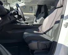 Notranja slika - Peugeot 3008 - 1.2 PureTech 130 S S Active Pack Avt. - 10 - Predogledna slika