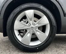 Notranja slika - Volvo XC40 - B3 P Core AT DCT 3 leta garancije + 3 servisi - 9 - Predogledna slika