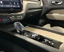 Notranja slika - Volvo XC60 - B5 P AWD Plus Dark... - 19 - Predogledna slika